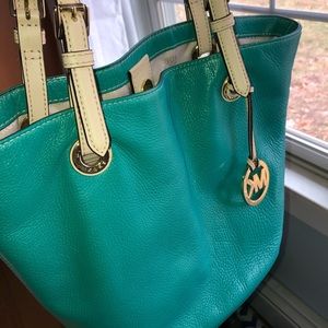 Michael kors medium leather tote
